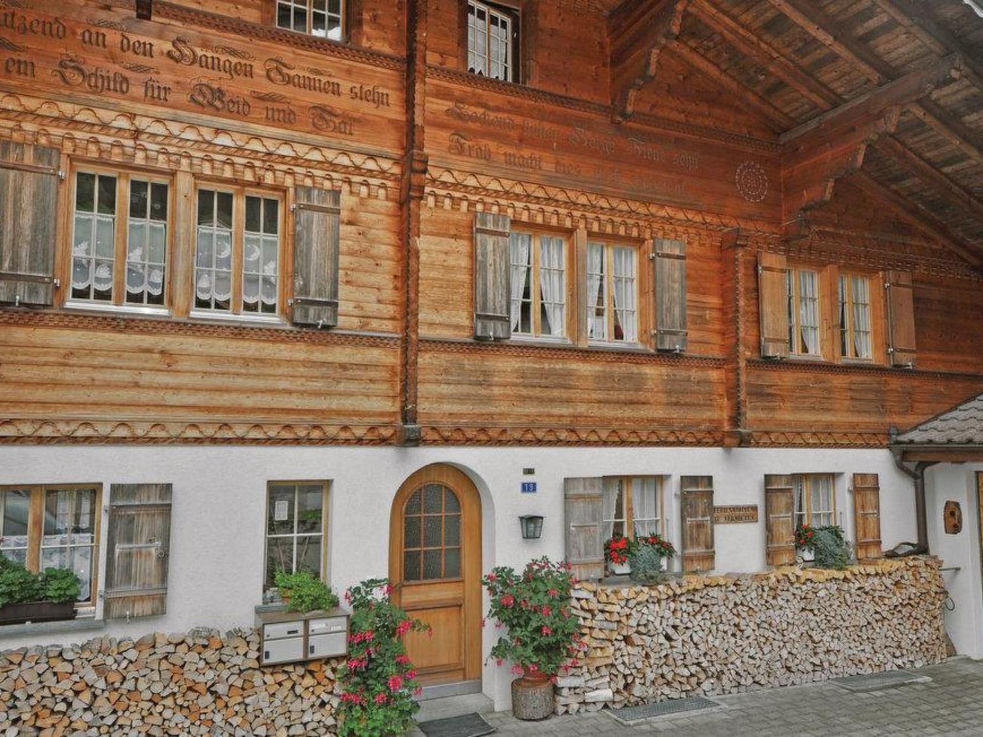 Apartment Chalet Bodenweg By Interhome 弗鲁蒂根 外观 照片